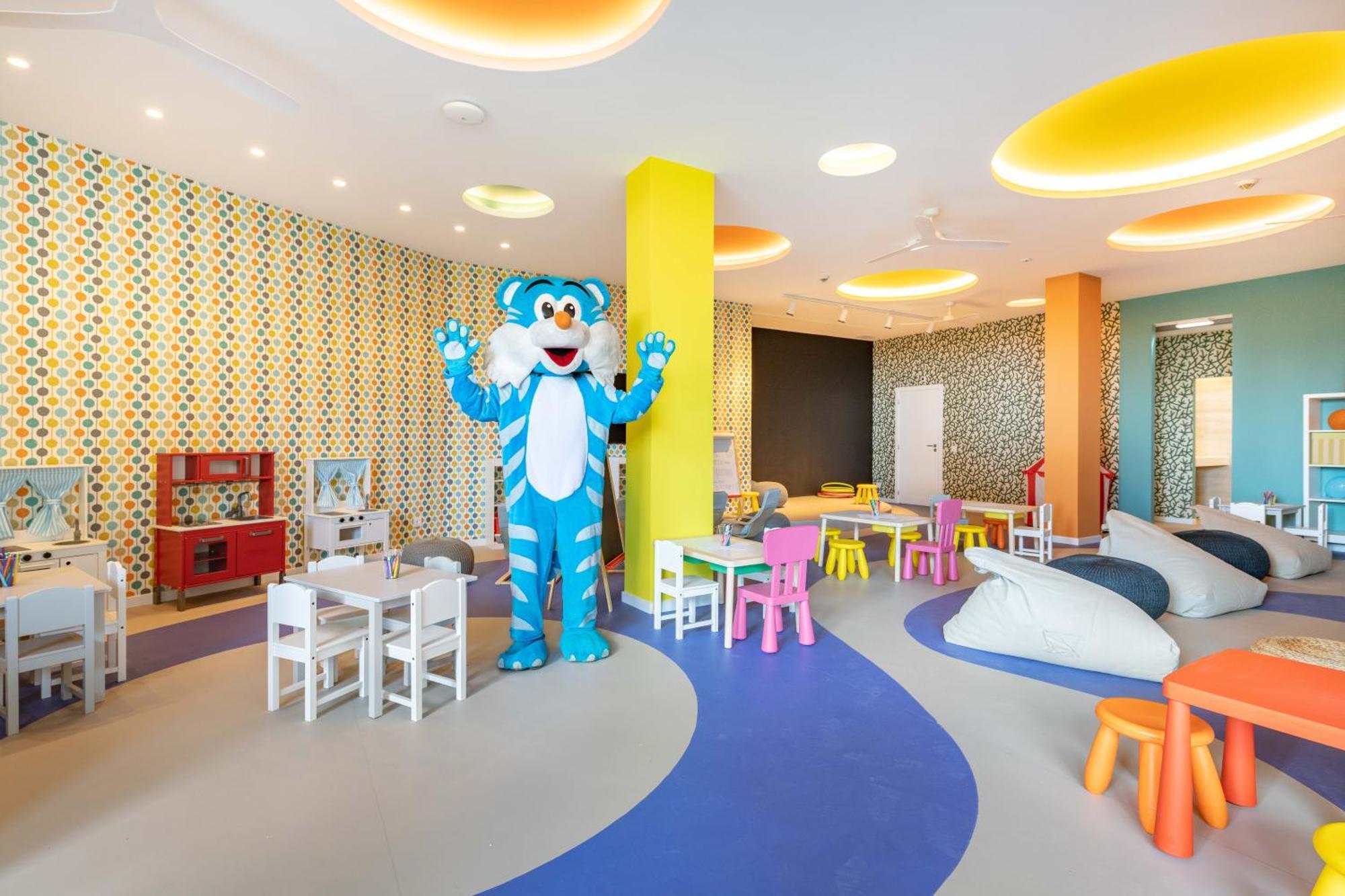 Pestana Blue Alvor Beach Exterior foto Kids Club at the hotel